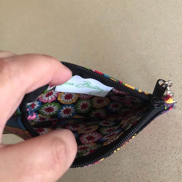 🌺Vera Bradley Clip Zip ID Case🌺 - Picture 4 of 5